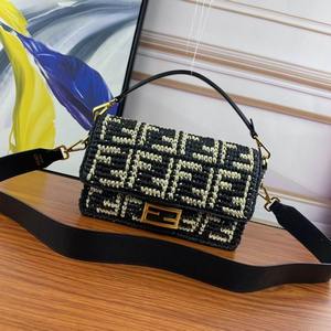 Fendi Handbags 451